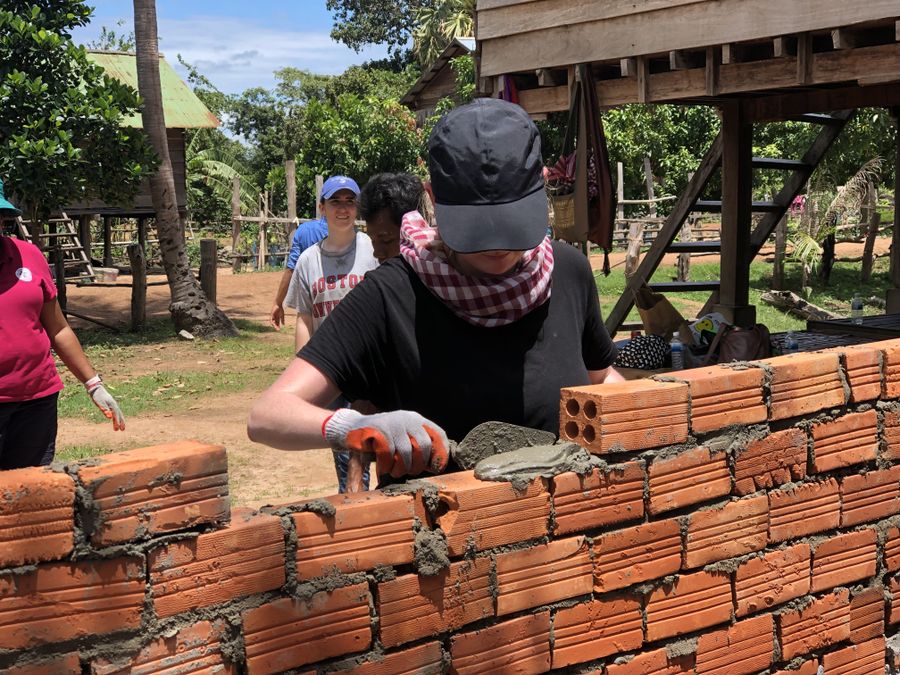 Siobhan Golden brick laying, Day Six